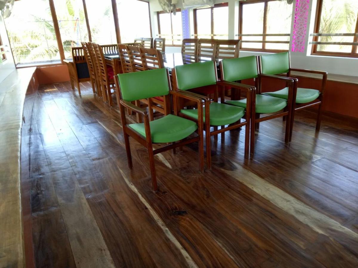 Hotel Marari Houseboat Mararikulam Exterior foto