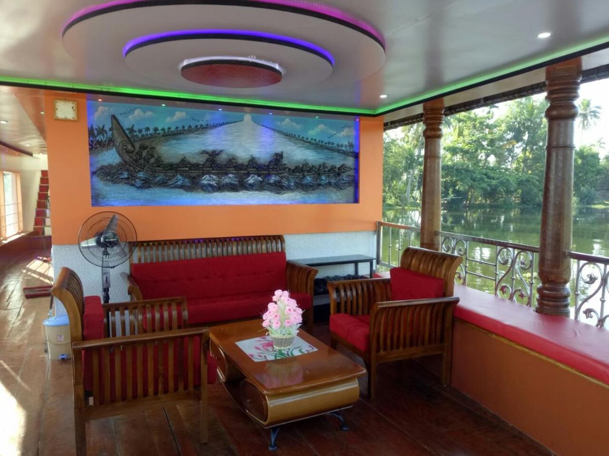Hotel Marari Houseboat Mararikulam Exterior foto